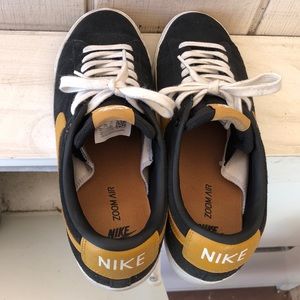 MEN'S NIKE SB BLAZER LOW GT BLACK WHEAT SIZE 11